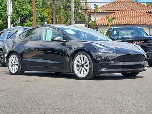 2022 Tesla Model 3 Long Range