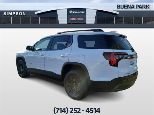 2023 GMC Acadia AT4