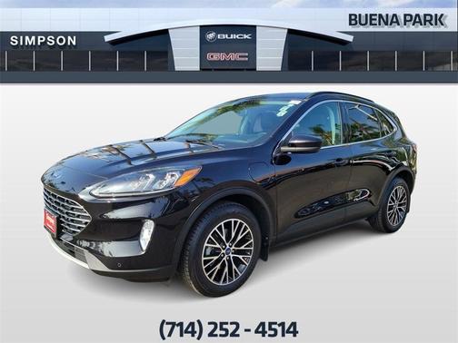 2022 Ford Escape PHEV Titanium