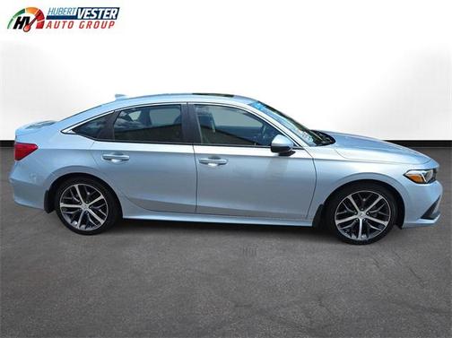 2022 Honda Civic Touring