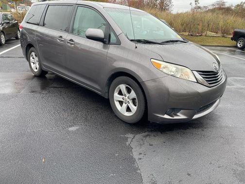 2011 Toyota Sienna Base