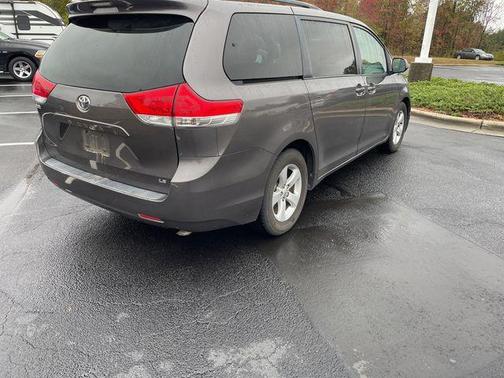 2011 Toyota Sienna Base