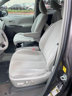 2011 Toyota Sienna Base