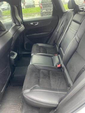 2019 Volvo XC60 T5 R-Design