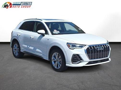 2024 Audi Q3 Premium 45 TFSI S line quattro Tiptronic