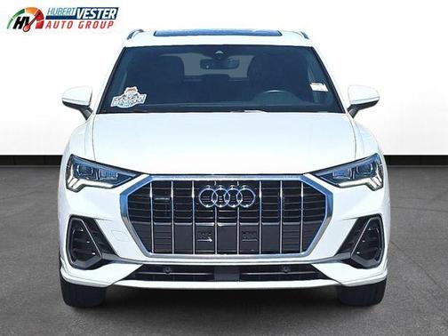 2024 Audi Q3 Premium 45 TFSI S line quattro Tiptronic