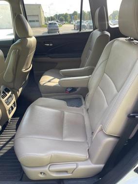 2020 Honda Pilot AWD Elite