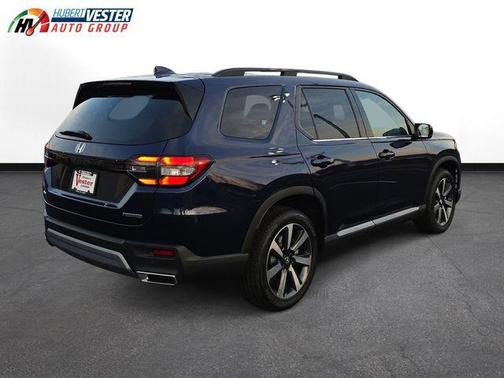 2025 Honda Pilot Touring 8-Passenger