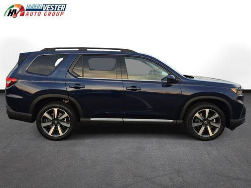 2025 Honda Pilot Touring 8-Passenger