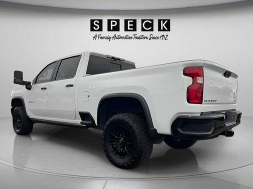 Summit White 2024 Chevrolet Silverado 2500 ZR2