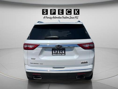 Iridescent Pearl Tricoat 2019 Chevrolet Traverse High Country