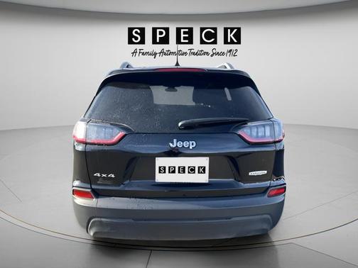 Black 2019 Jeep Cherokee Latitude