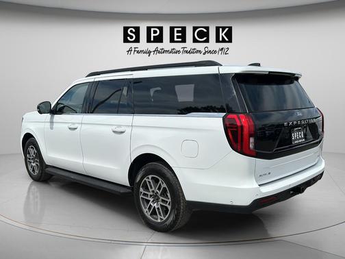 Oxford White 2025 Ford Expedition Max Active