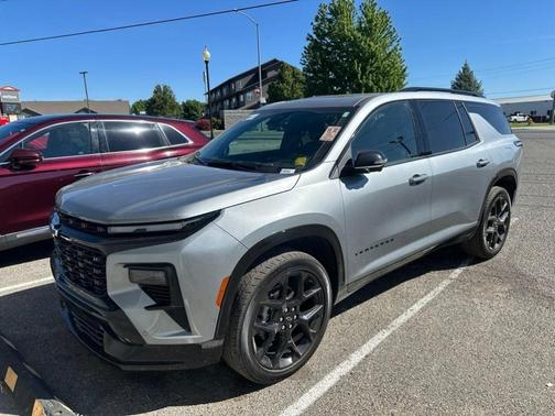 Sterling Gray Metallic 2024 Chevrolet Traverse RS