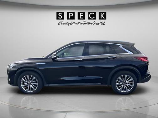 Black Obsidian 2024 INFINITI QX50 Luxe