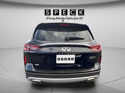 Black Obsidian 2024 INFINITI QX50 Luxe