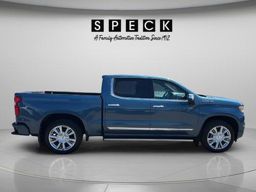 Glacier Blue Metallic 2024 Chevrolet Silverado 1500 High Country