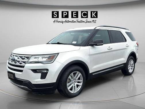 Oxford White 2018 Ford Explorer XLT