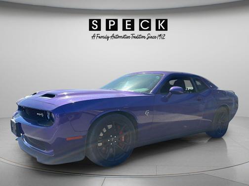 Plum Crazy Pearlcoat 2023 Dodge Challenger SRT Hellcat