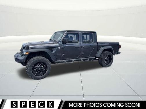 2020 Jeep Gladiator Sport