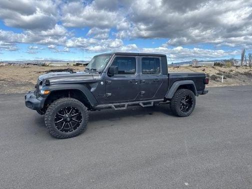 2020 Jeep Gladiator Sport