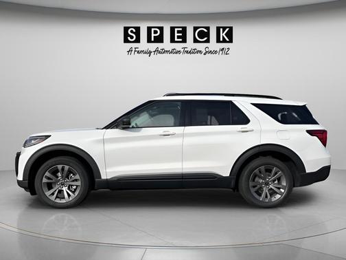 White Metallic 2026 Ford Explorer Active