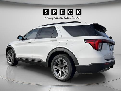 White Metallic 2026 Ford Explorer Active