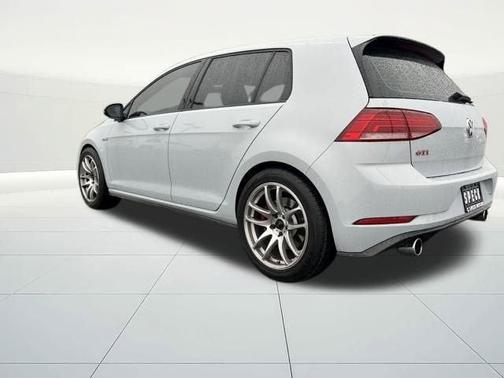 2020 Volkswagen Golf GTI 2.0T SE