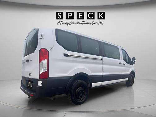 Oxford White 2022 Ford Transit-350 XLT