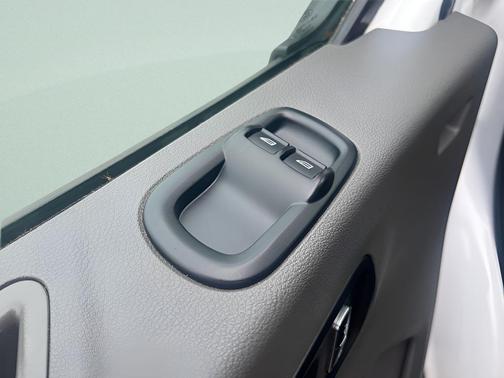 Oxford White 2022 Ford Transit-350 XLT