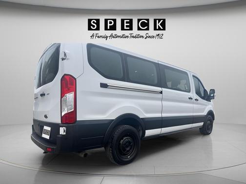 Oxford White 2022 Ford Transit-350 XLT