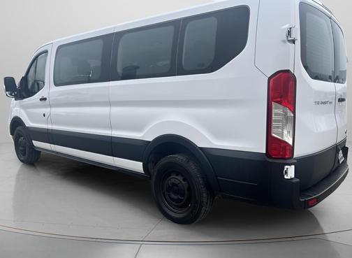 Oxford White 2022 Ford Transit-350 XLT