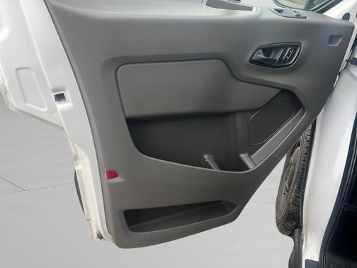 Oxford White 2022 Ford Transit-350 XLT