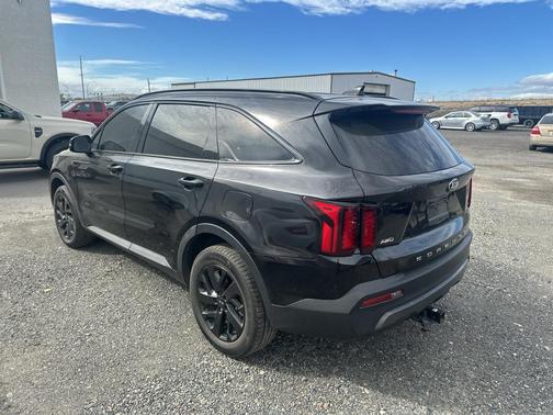 Ebony Black 2021 Kia Sorento S