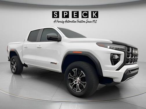 Summit White 2023 GMC Canyon AT4