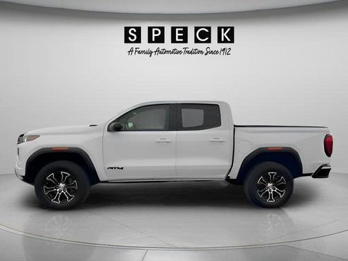 Summit White 2023 GMC Canyon AT4
