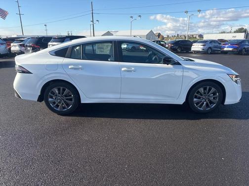 Aspen White 2027 Nissan Sentra SL