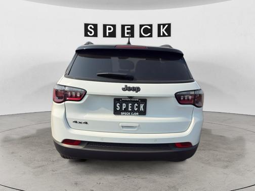 Bright White Clearcoat 2026 Jeep Compass Limited Altitude