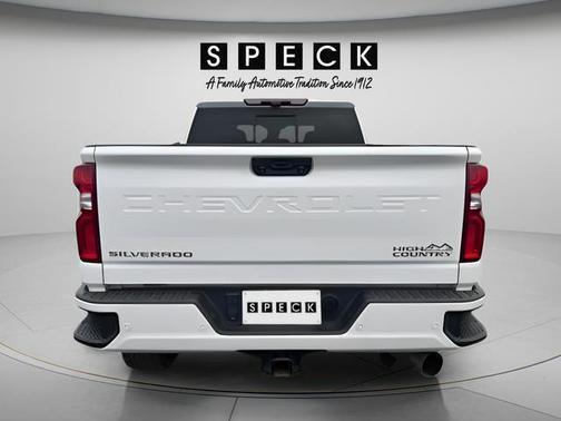 Summit White 2024 Chevrolet Silverado 3500 High Country