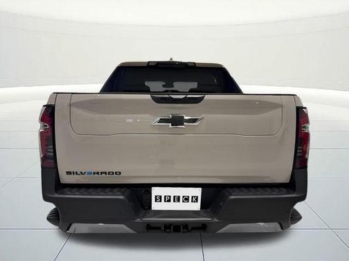 White Sand 2026 Chevrolet Silverado EV Trail Boss