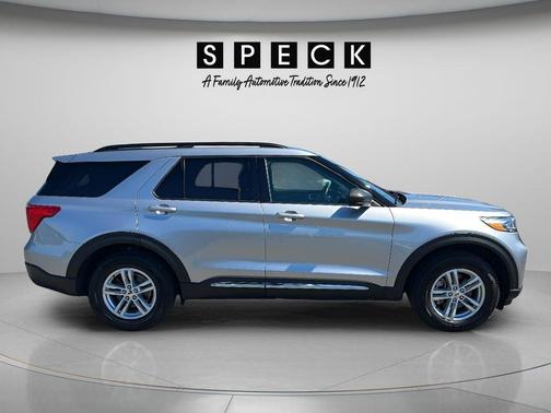 Silver 2022 Ford Explorer XLT