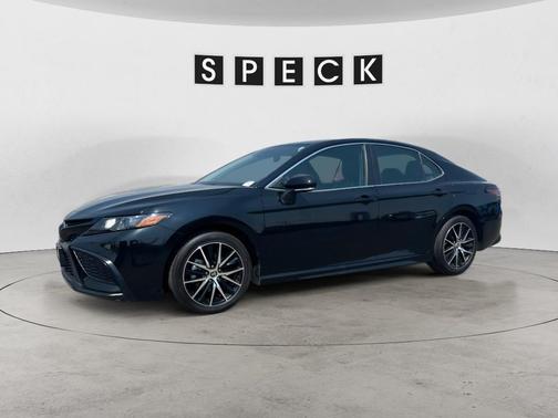Midnight Black Metallic 2024 Toyota Camry SE