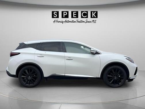 White 2023 Nissan Murano SL