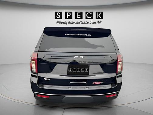 Black 2024 Chevrolet Suburban RST