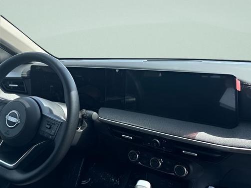 Gun Metallic 2025 Nissan Kicks SV