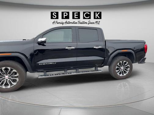 Onyx Black 2024 GMC Canyon Denali