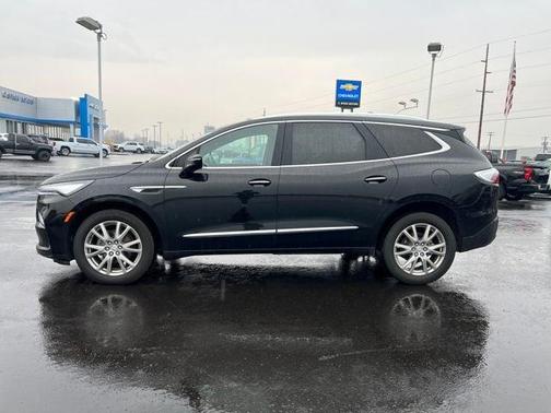 2023 Buick Enclave Premium