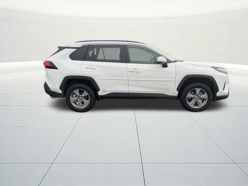 2023 Toyota RAV4 Hybrid LE