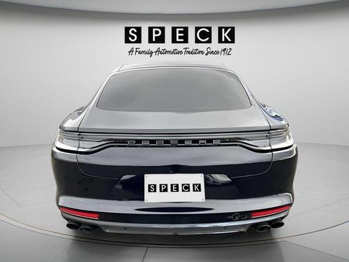 2023 Porsche Panamera RWD
