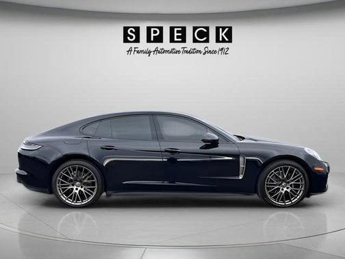 2023 Porsche Panamera RWD